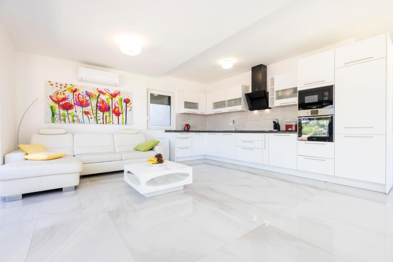 Apartments Olea Mali Losinj Luaran gambar